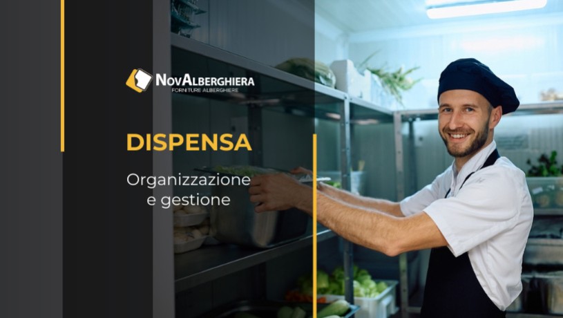 Contenitori plastica, ciotole e strumenti per organizzare la dispensa